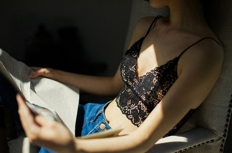 Elegant signature lace wirefree bralette image 6